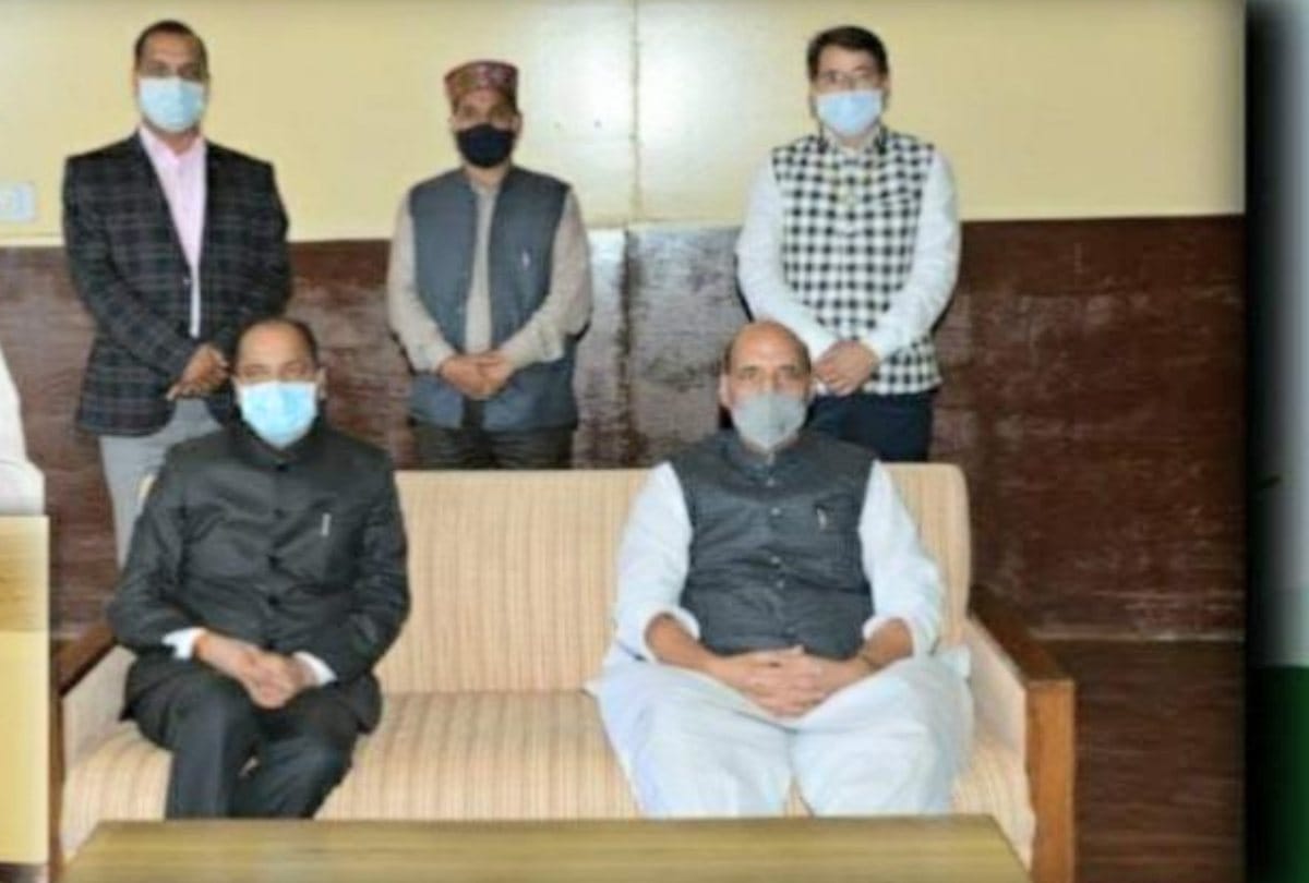 Himachal: After giving sample for coronavirus testing, MLA Shourie went to meet  Defense Minister Rajnath