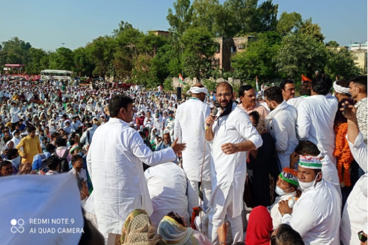 Congress workers protest against agricultural law and Hathras scandal in Muzaffarnagar