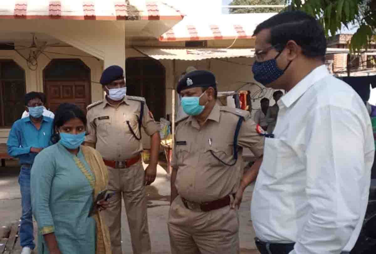 Banda: Villagers attacked BJP MLA Rajkaran, saved lives by escaping with gunner
