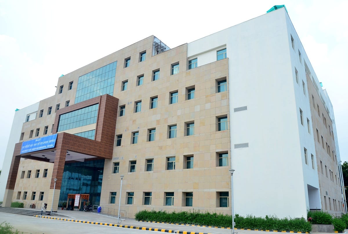 Fight between junior doctors and attendants in SRN Hospital
