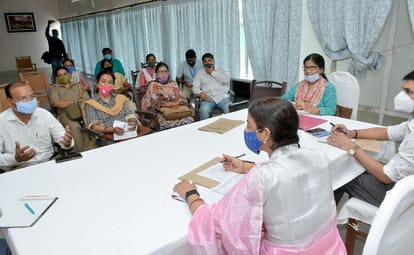 Dr Suchita said Society and family are also responsible for the rape of girl in Azamgarh
