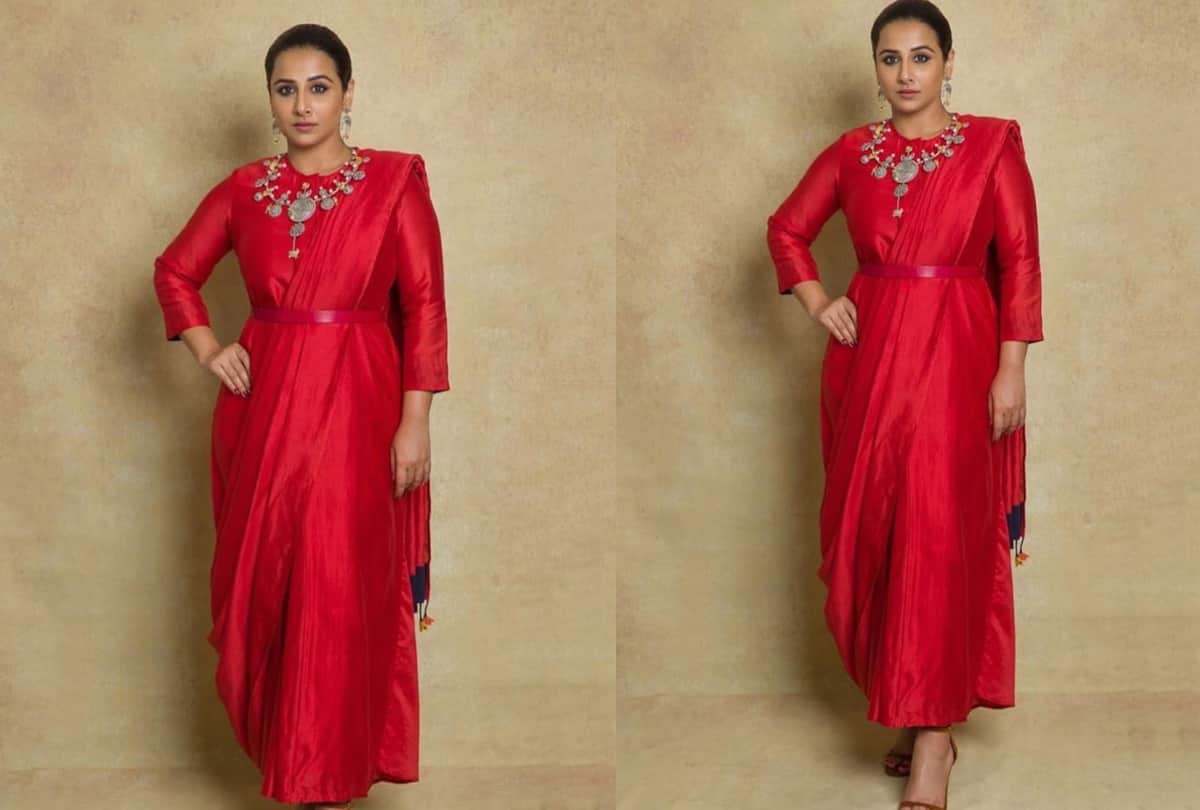 vidya balan ethnic look in black printed saree
