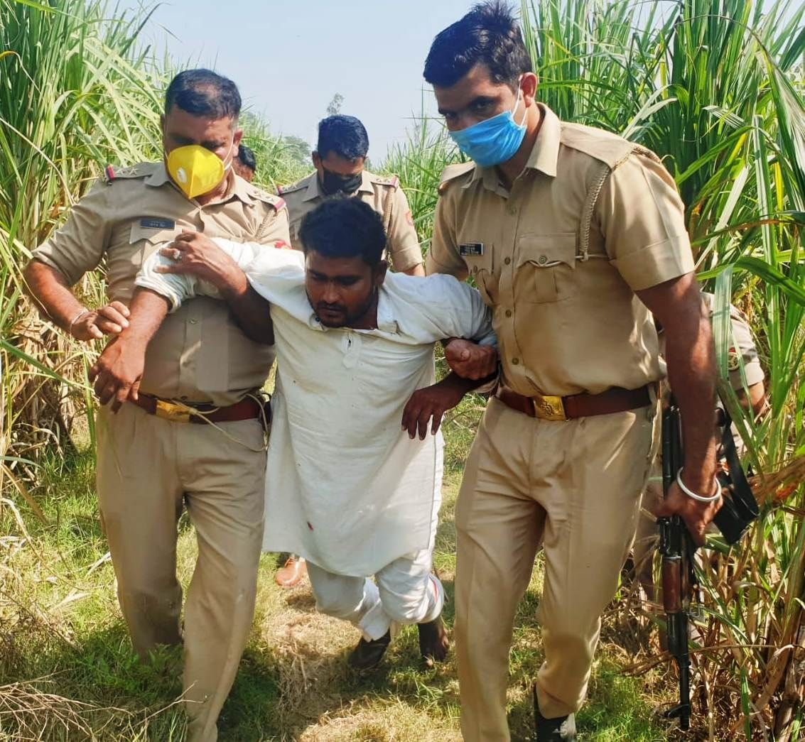 Police injured 15,000 crooks in encounter