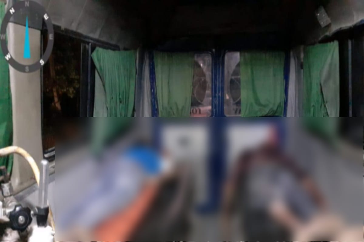 Two youth has died and one injured in road accident ag Meerut