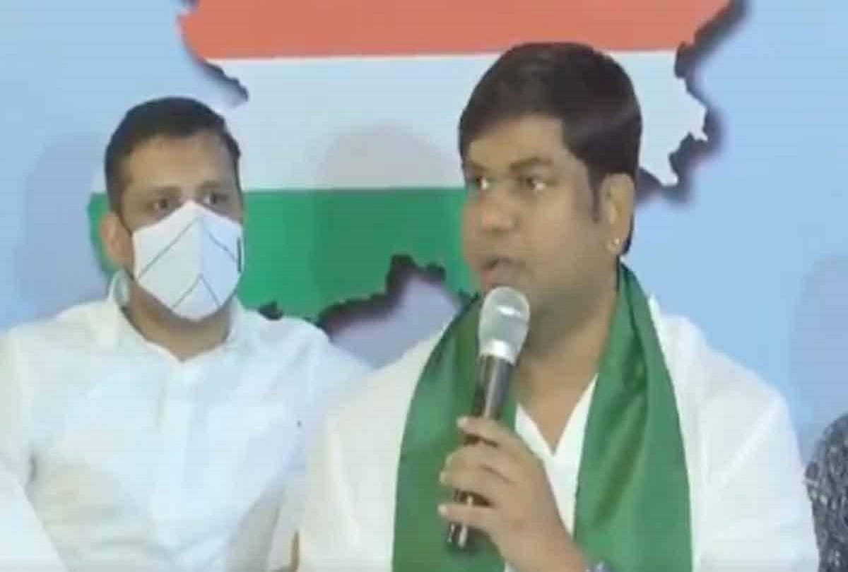 Bihar election 2020 mukesh sahani leaves Mahagathbandhan and join nda bjp will give 11 seats to his party