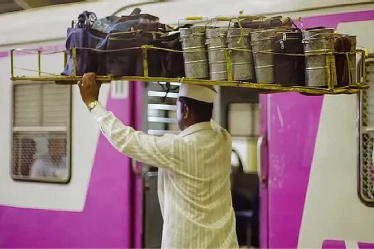 Dabbawalas and Consulate staff allowed to travel in local trains in Mumbai