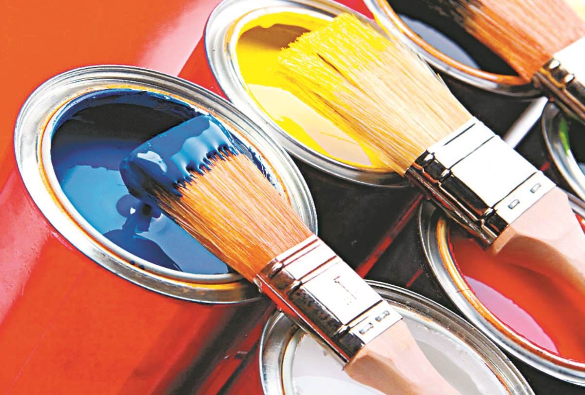 People engaged in decorating houses on Deepawali festival in saharanpur