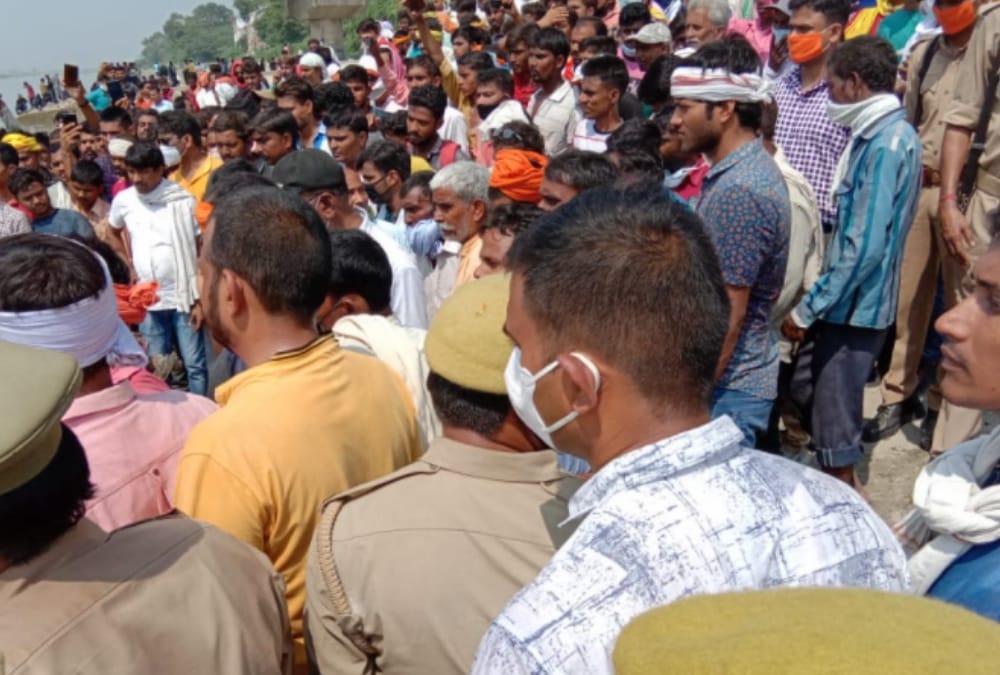 shaheed shailendra Singh cramated in Dalmau Raebareli.