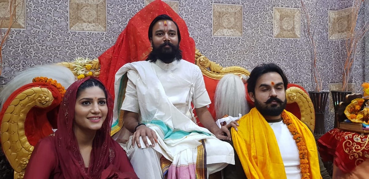 Sapna Choudhary News in Hindi: Dance queen Sapna Chaudhary had a symbolic wedding in Ballia in December 2019