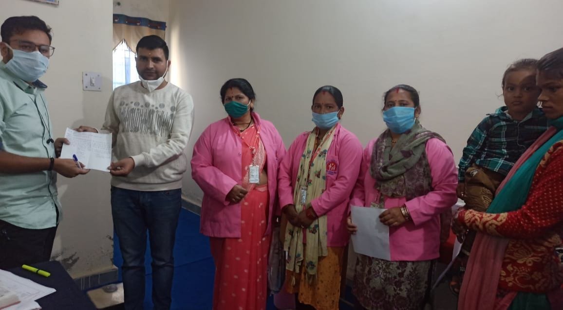 Pregnant women returned for vaccination due to absence of ANM
