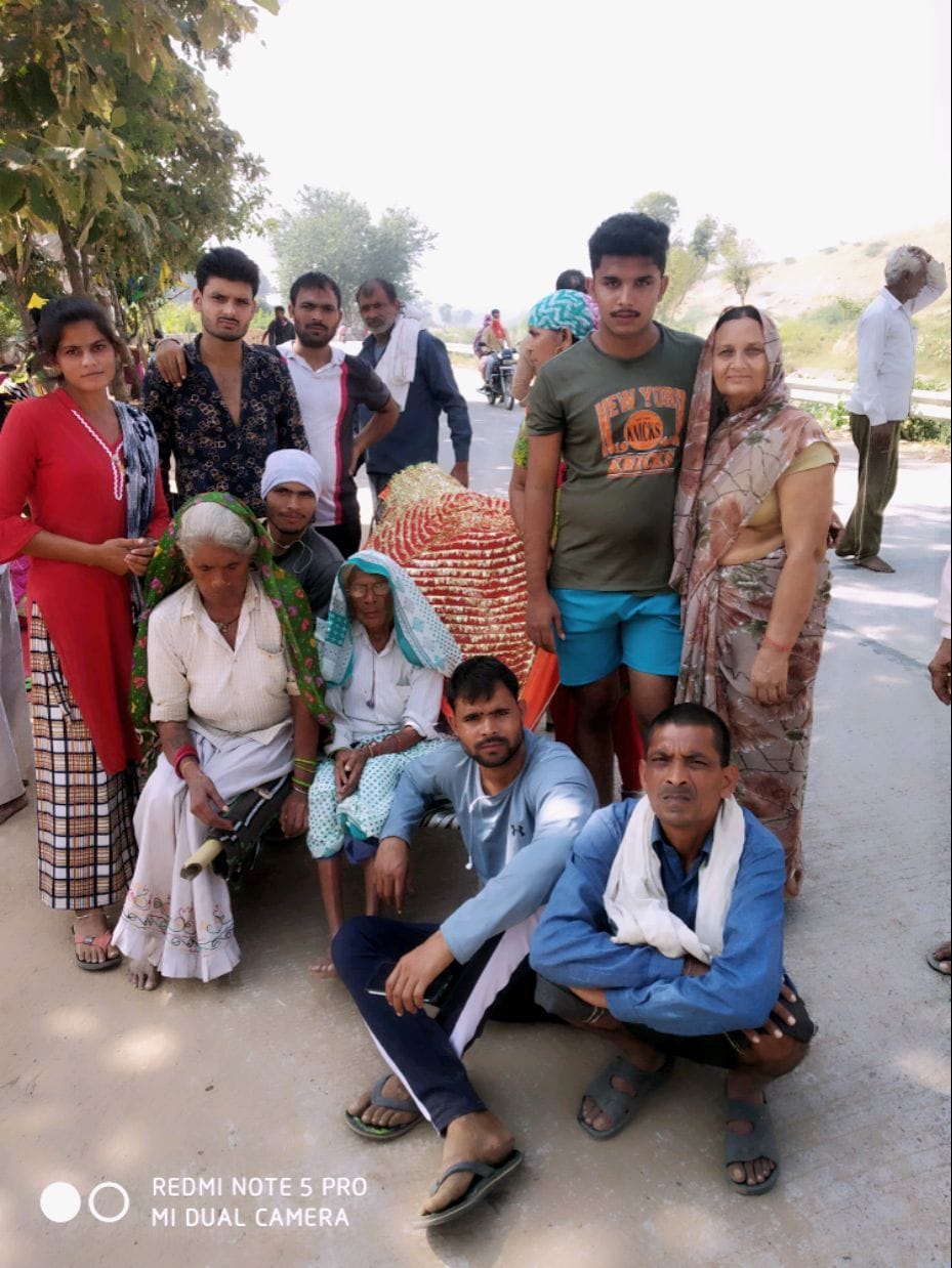 Shravan Kumar becomes son to get 100-year-old mother to do Braj 84 Kos Parikrama
