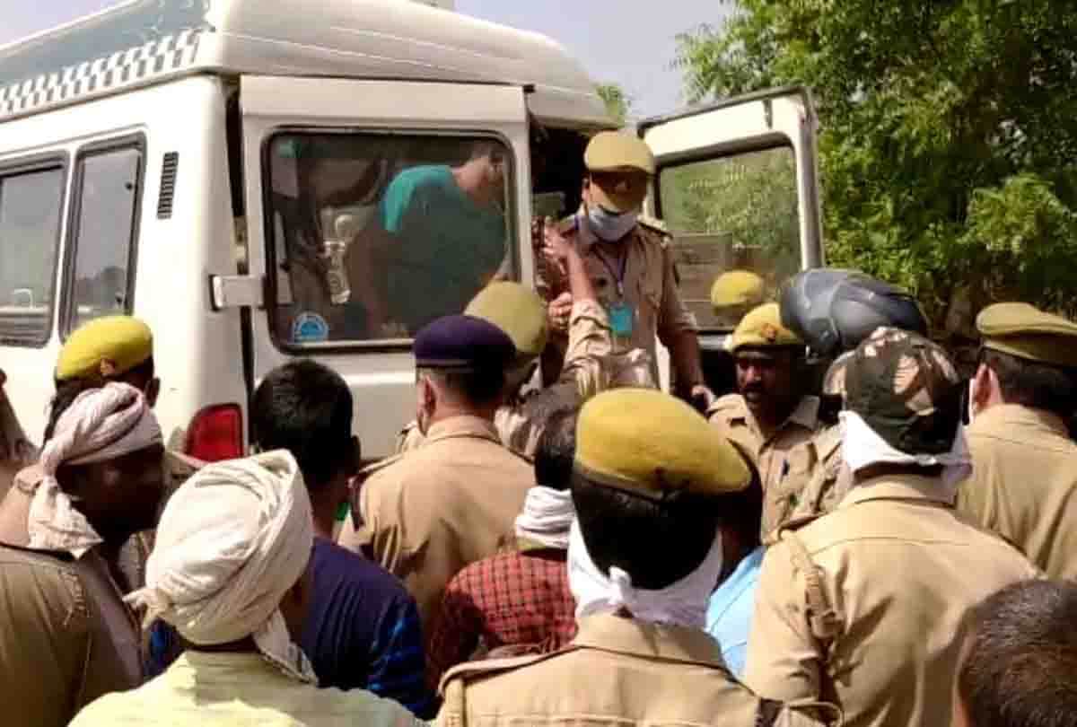 Murder of teacher, Uproar in Fatehpur up