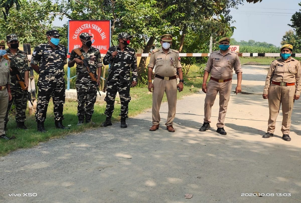 two people of nepali lootera gang arrested from Gaurifanta border by telangana STF