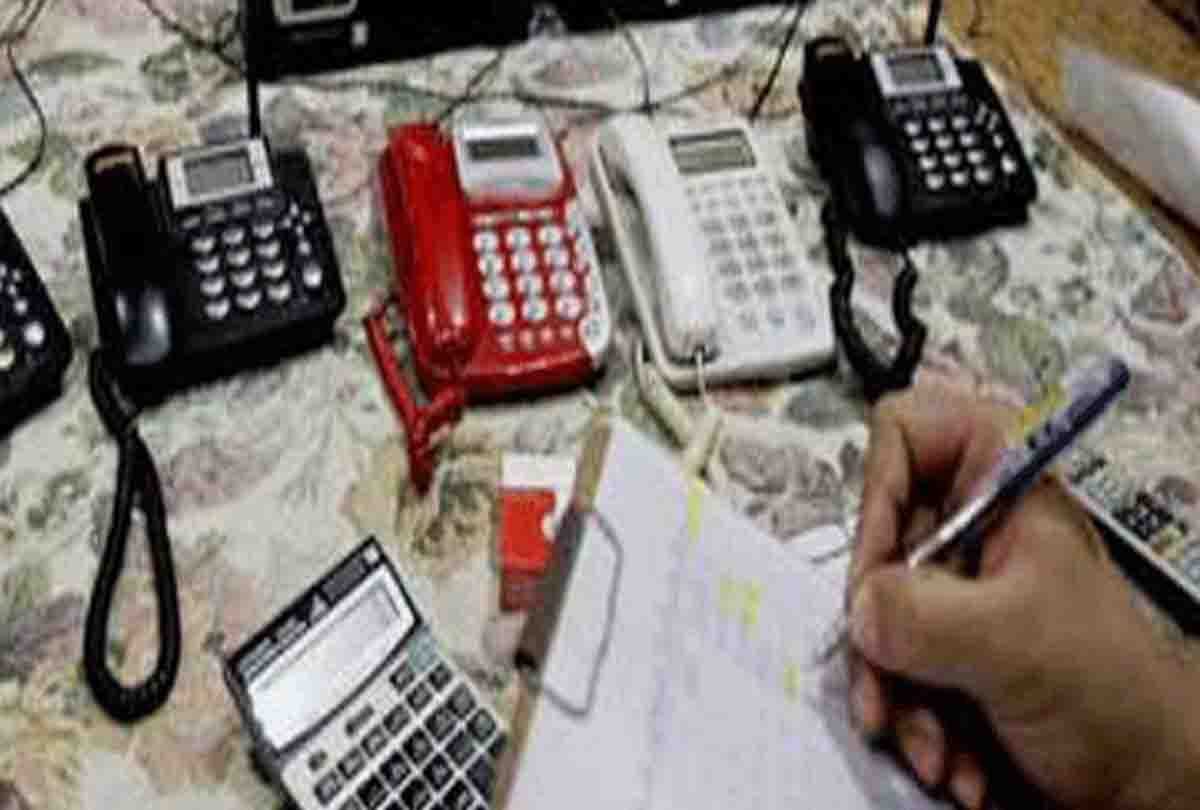 Seven arrested for betting online in kanpur