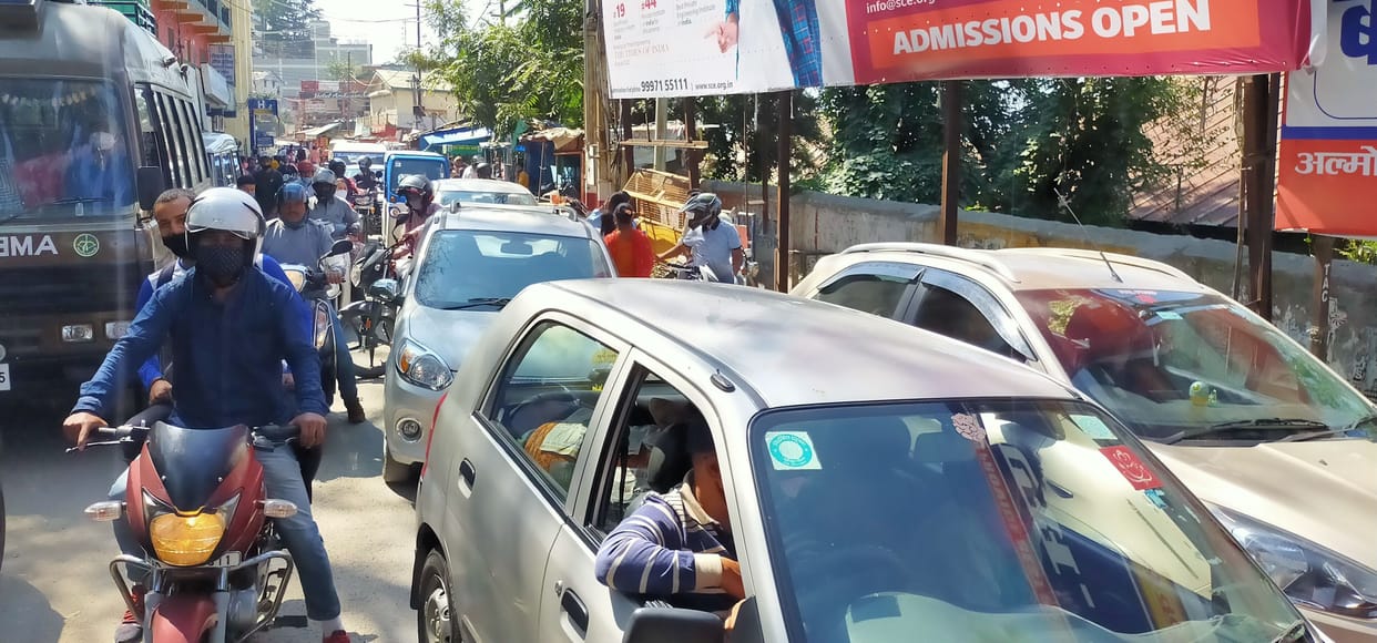 Due to lack of proper parking, vehicles remain parked in link road, it seems jammed