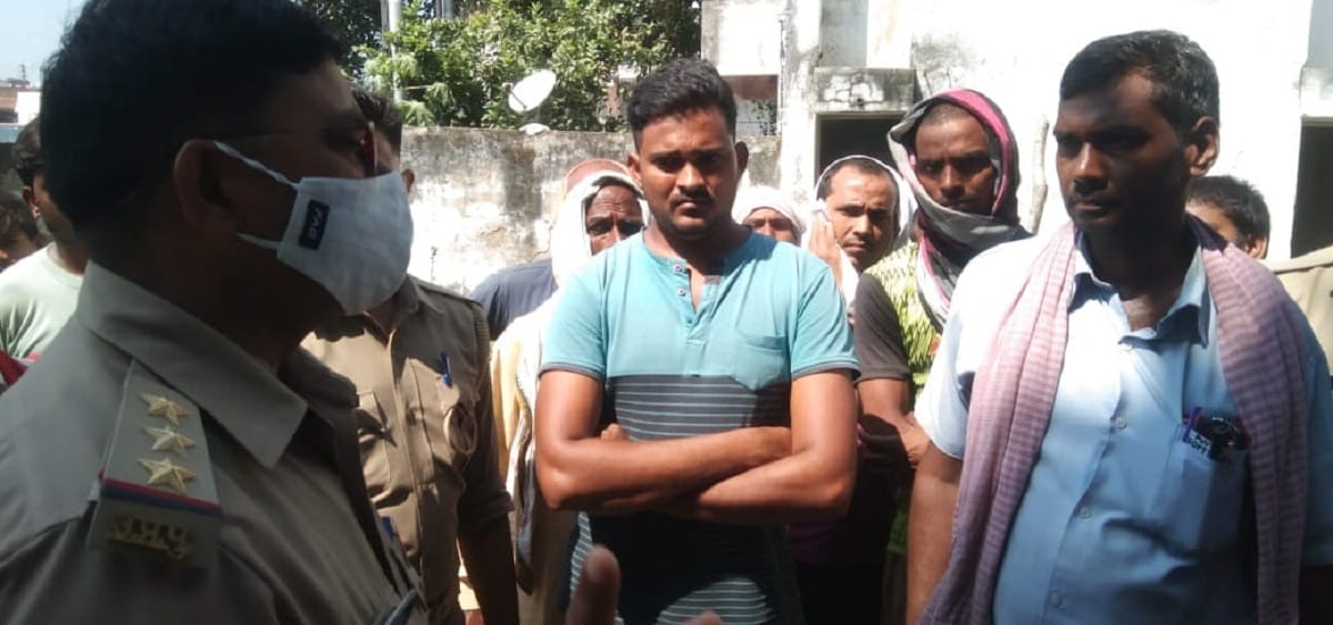 electrician scorching while working died after three month family members demonstrated at a sub station in bhadohi