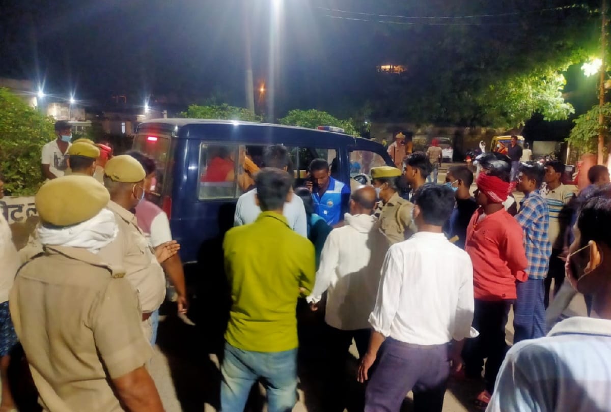 Two people killed in battle of supremacy in deoria