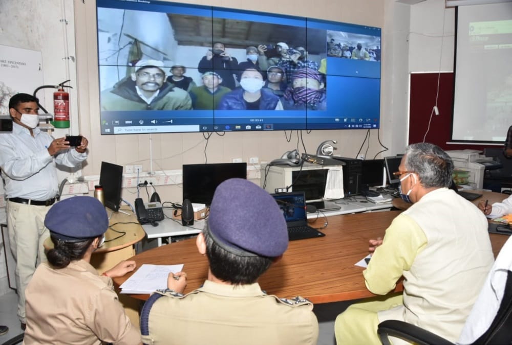 Quick deployable antenna techniques Will Use in Uttarakhand For Communication in No signal Area