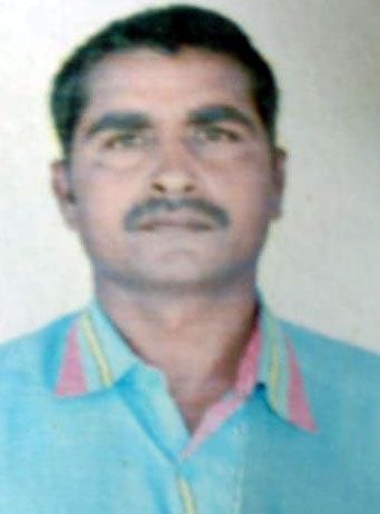 Farmer's body found hanging from tree under suspicious circumstances