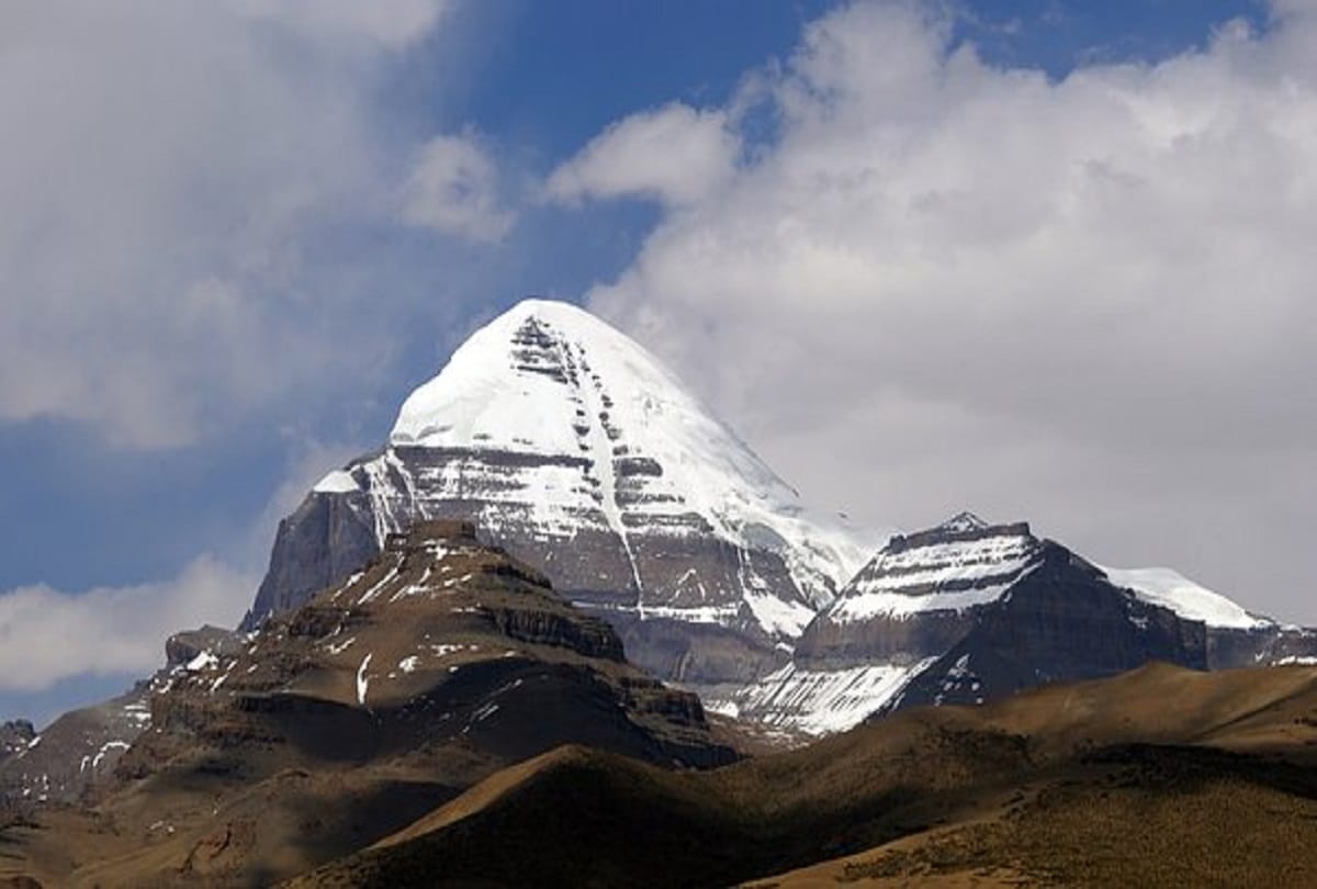 Mysterious places in the world Mount Kailash mystery Kailash parvat unclimbed mountain