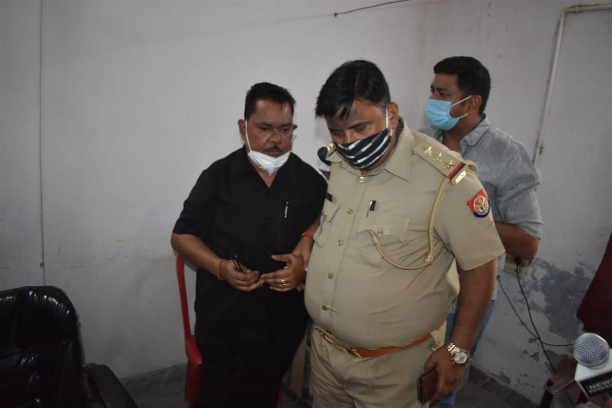 Hathras: Congress leader Shyouraj left life after questioning