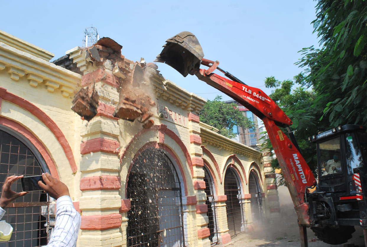 The municipality demolished one hundred year old Peace Library
