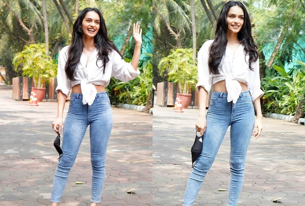 manushi chhillar look fabulous stunning in knotted shirt with high waist jeans