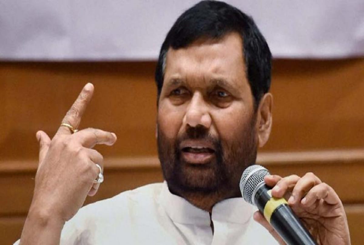 Ram Vilas Paswan Death News, know Ram vilas paswan political career, Ram Vilas Paswan worked with six Prime Ministers, was veteran in imagining the mood of election