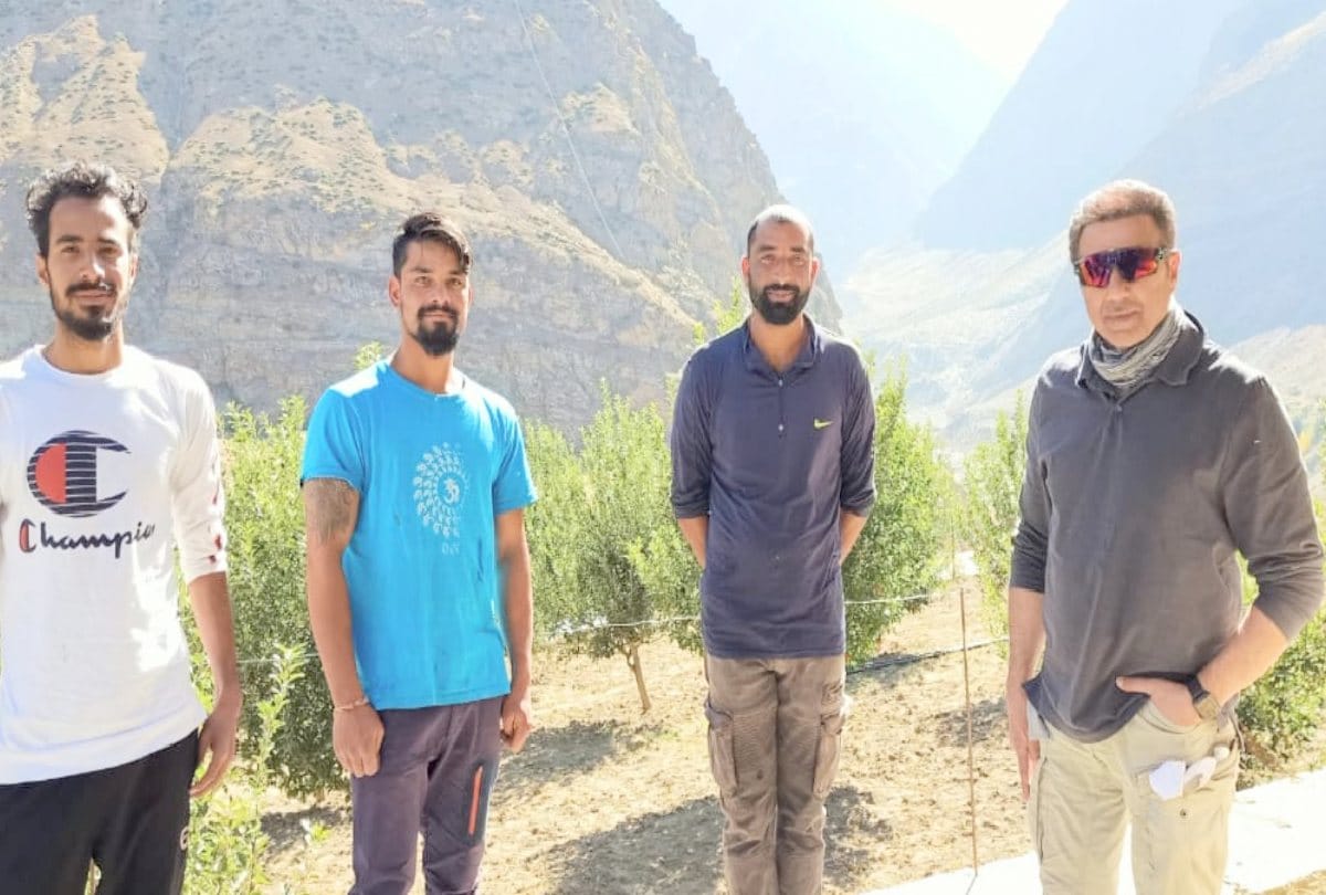 Bollywood actor Sunny Deol arrived in Lahaul to see the shooting location