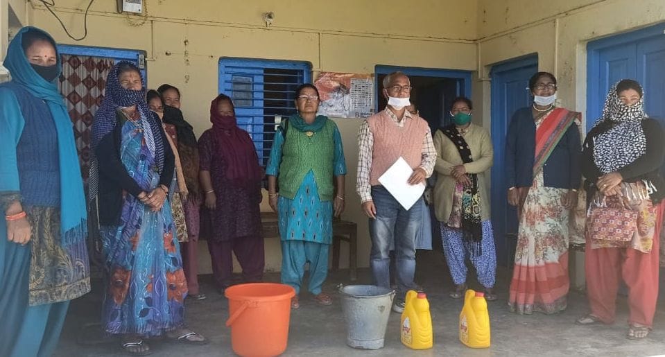 People from 25 villages threatened water institute office with empty utensils