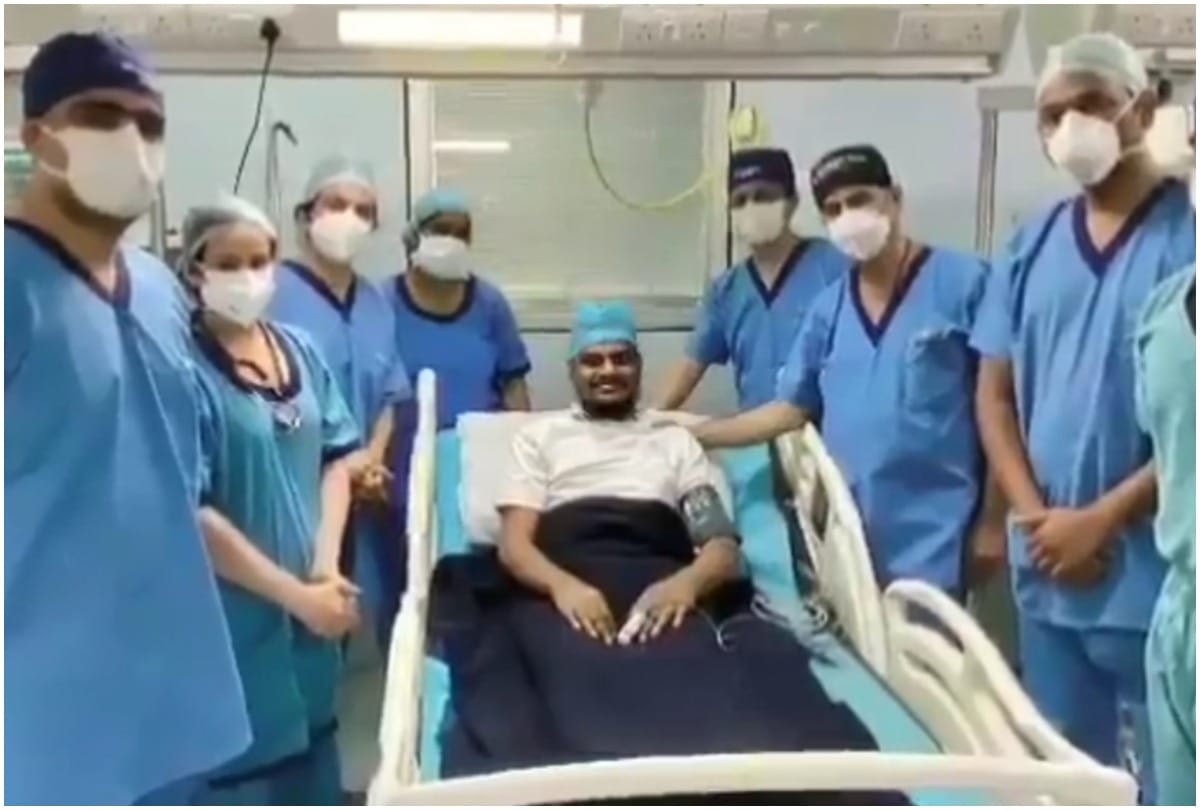 Yakub surgery done with help of actor Sonu Sood, stood on his feet after four years