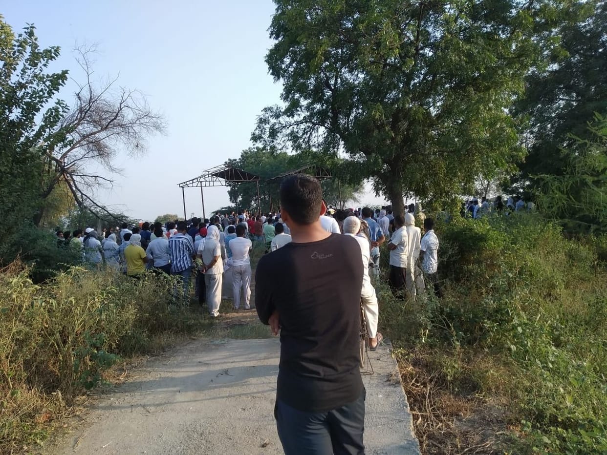 Gangwar may be the cause of the murder of the cousin of gangster Neeraj Bawana, cremated in the presence of police