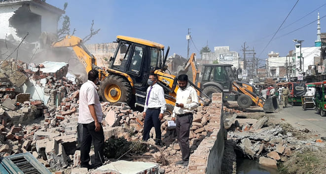 Corporation demolished its old houses in Khata Khedi