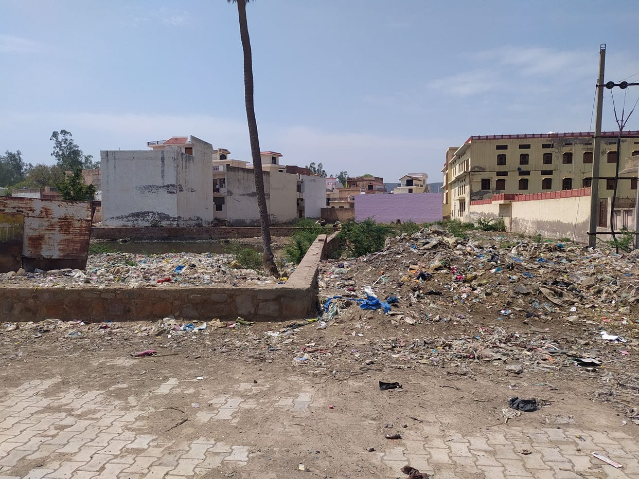 Improper waste management facility in Firozpur Jhirkha