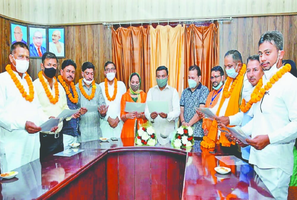 Haridwar: nominated Parshad Ruckus during oath taking ceremony