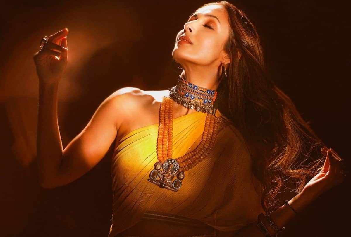malaika arora latest hot stylish glamorous images wallpaper photo in yellow lehenga