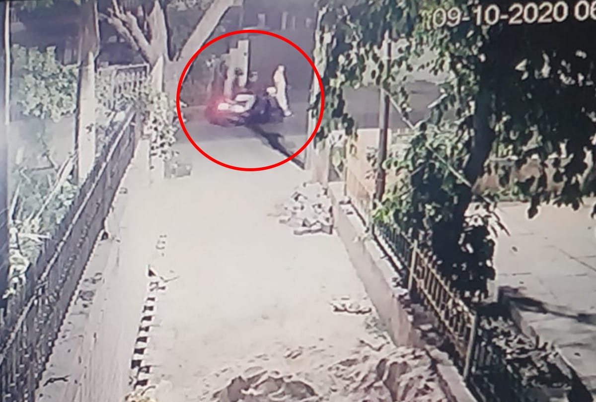 BJP leader uncle naresh tyagi murder cctv footage shows killers came on scooty fire on him till they were sure of death