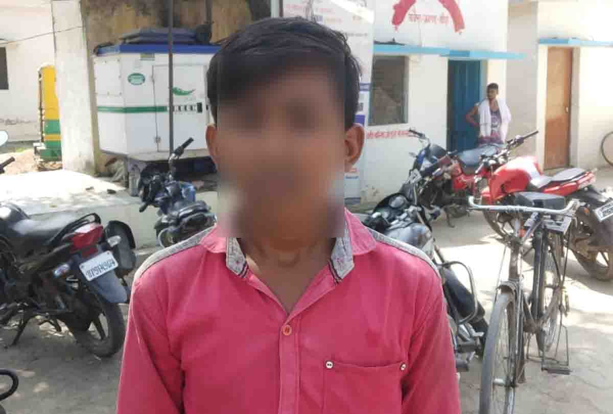 man brutally killed his wife seeing with lover in offensive condition