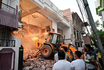 Now PDA bulldozer run at Chhota Rajan's Close Rajesh Yadav in Prayagraj