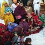 मृतक पुजारी के परिजन