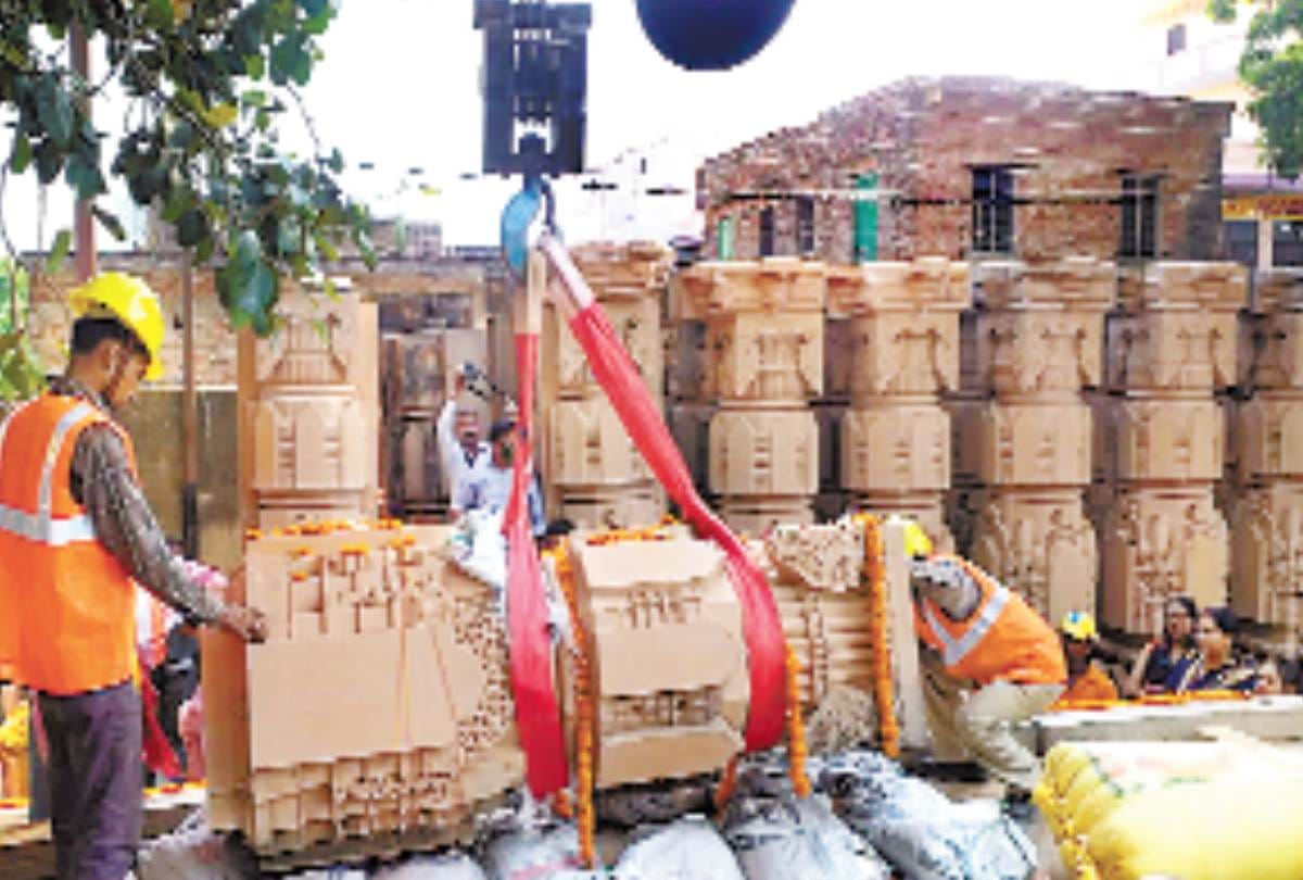 stones are being taken to temple construction site from karayshala