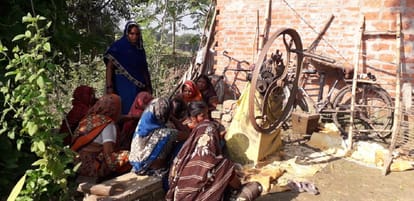 Psychiatric teenager killed elderly couple with brick died on the spot in azamgarh
