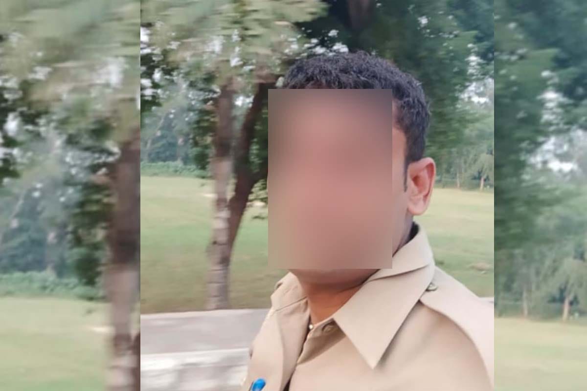 Meerut police constable line spot after he stolen the container from an inspector house