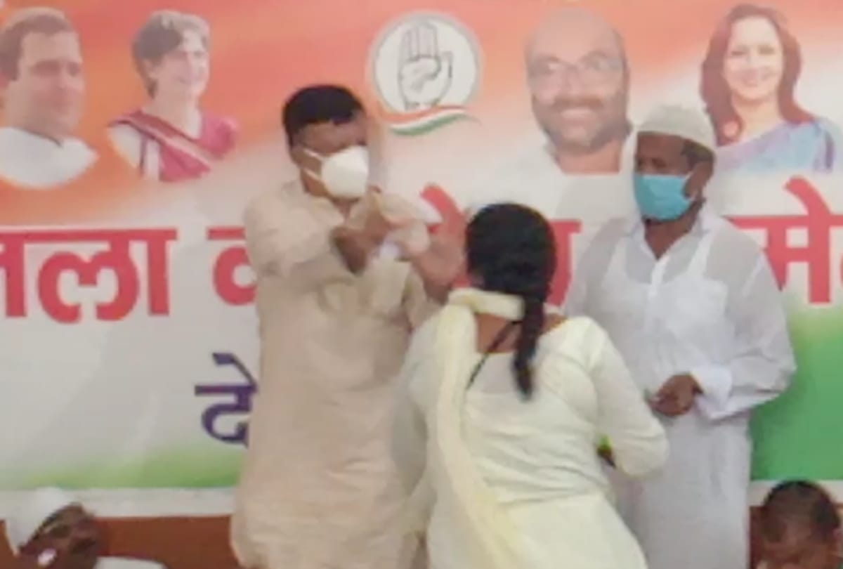 female leader slaps Congress national secretary in deoria