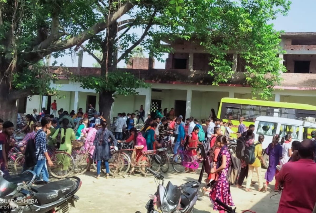 SDM raided on Coaching center was running in college campus Deoria