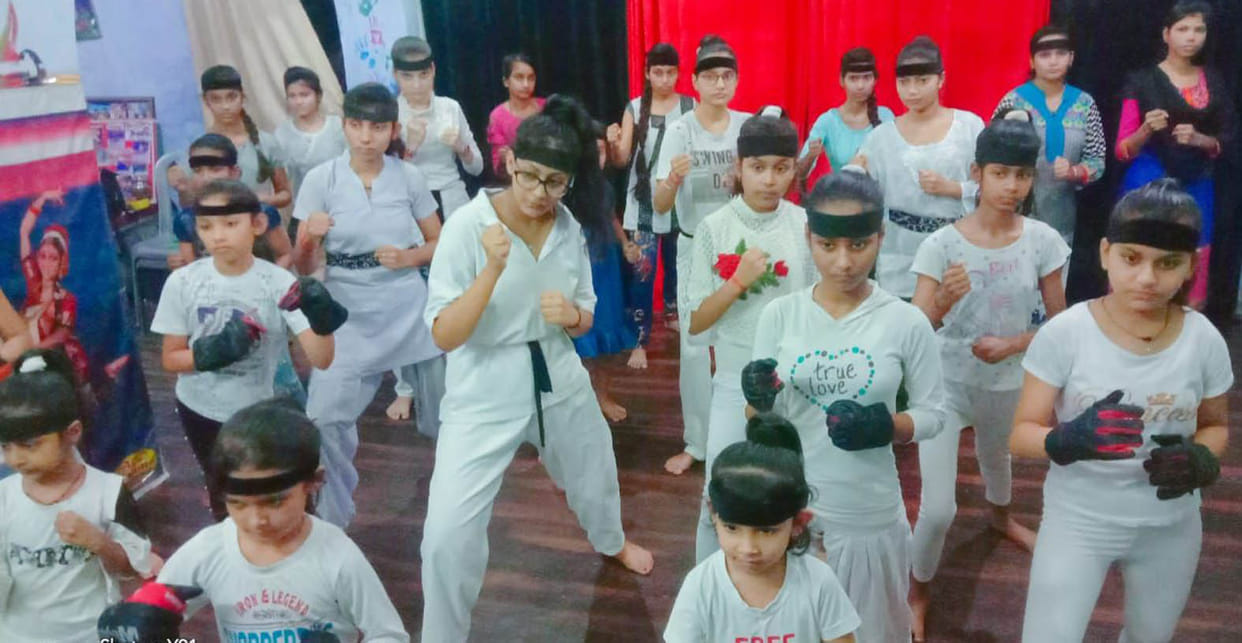 Self-defense tips taught to girls