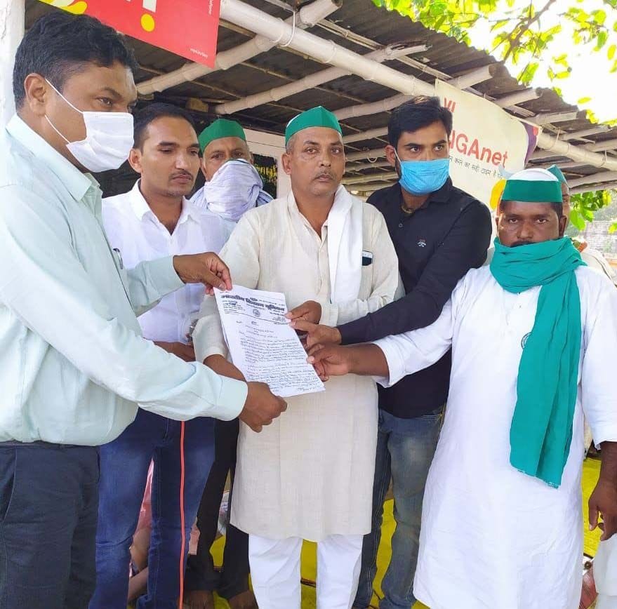 Bhakiyu set up panchayat at CHC gate