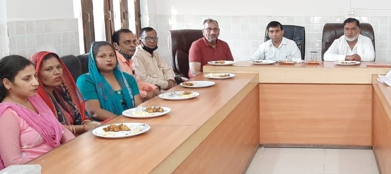 Nagar Panchayat will build permanent shops for khokha owners