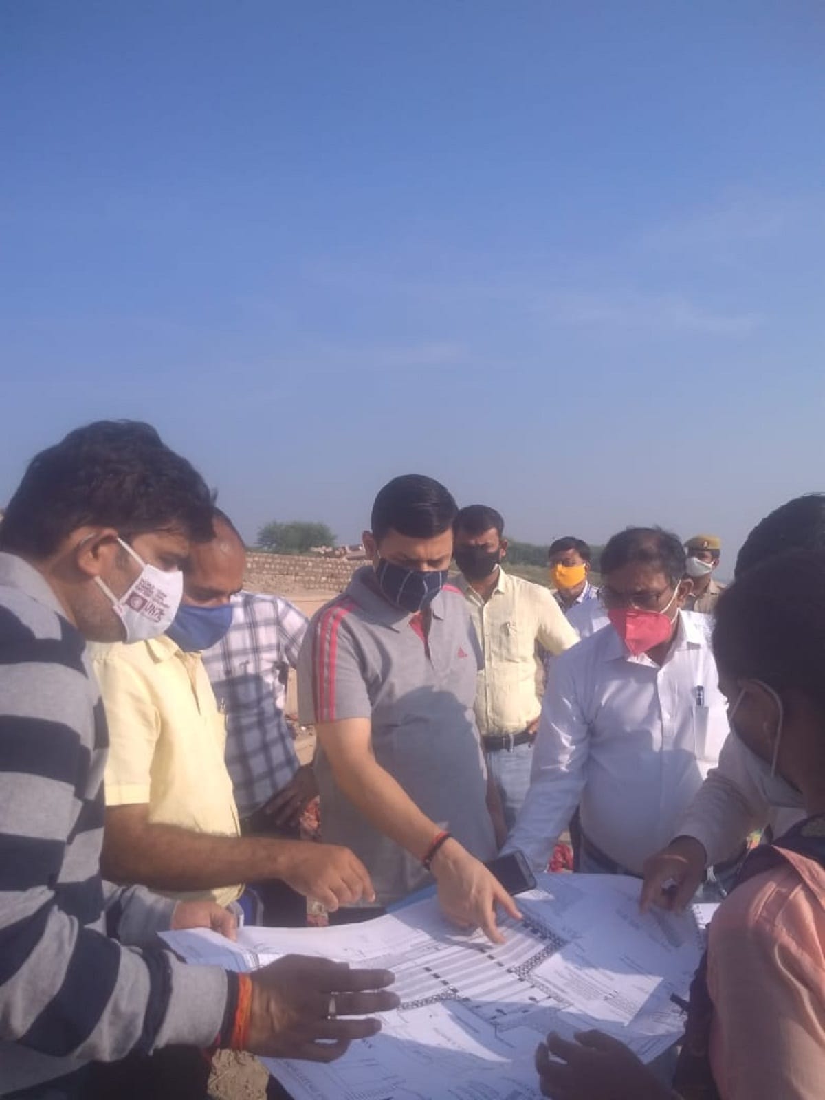 Varanasi DM inspected Markandeya Mahadev Ghat and Sangam Ghat construction work, gave instructions to complete it in time