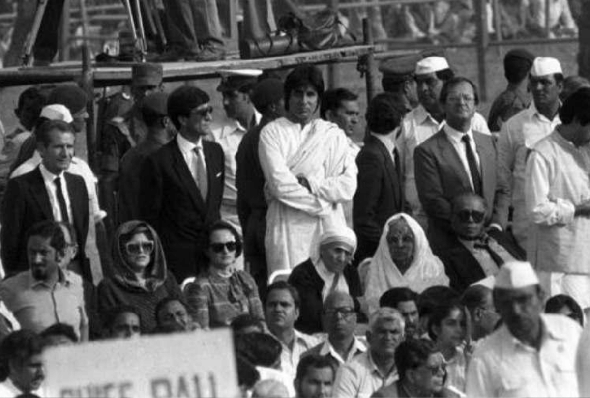 Amitabh Bachchan Birthday special when he resigned from politics after being named in Bofors scandal